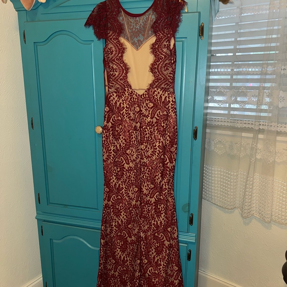 Elegant Burgundy Lace Dress